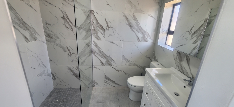 6 Bedroom Property for Sale in Dana Bay Western Cape